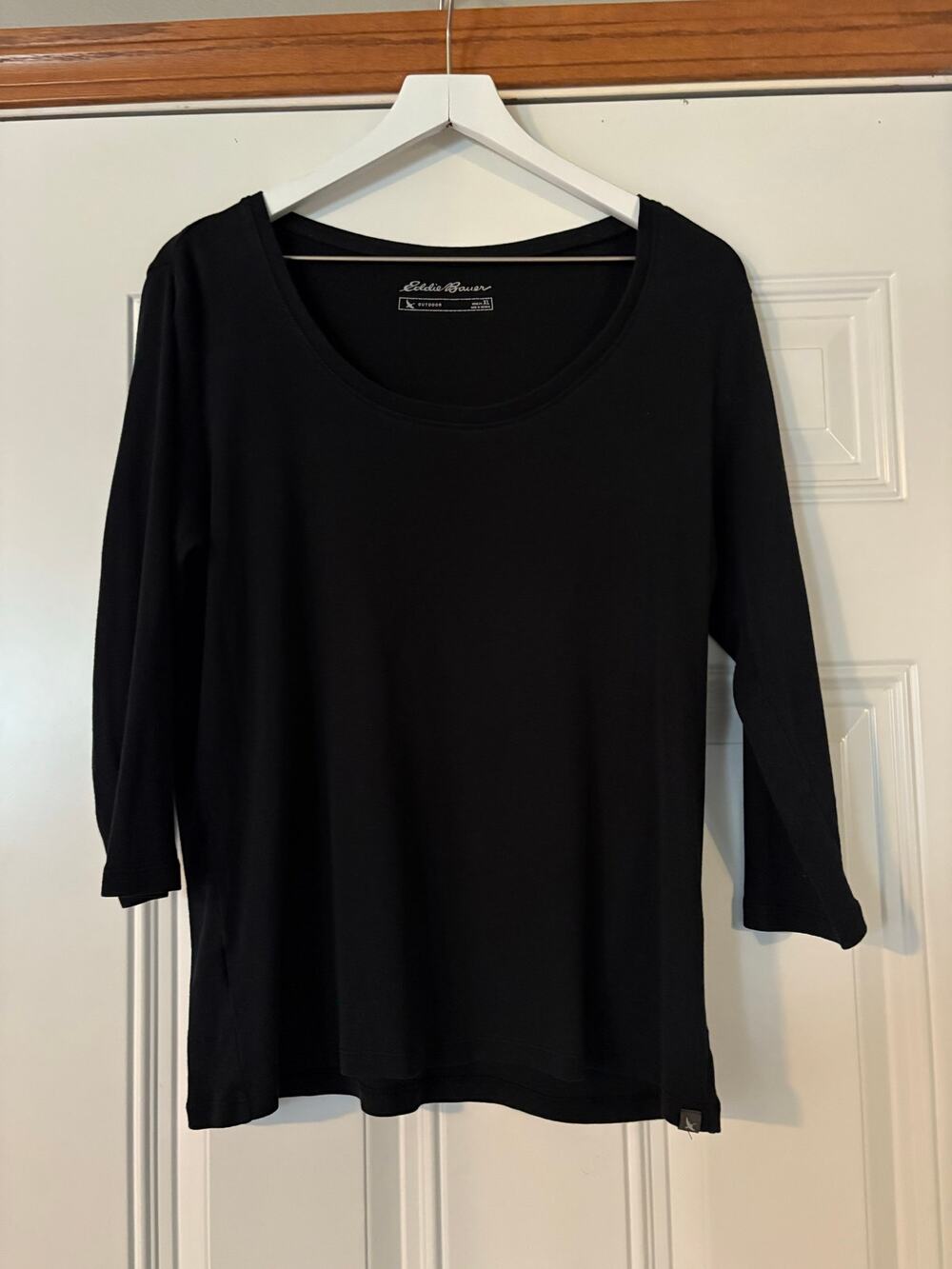 Women’s Eddie Bauer Black Tshirt Size XL